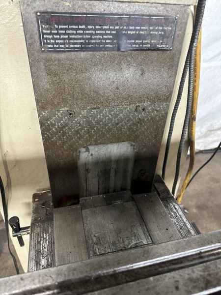 3 HP SHARP LMV VERTICAL KNEE MILL. STOCK # 0642023