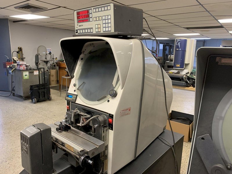 14" Gagemaster Model 29/GM3 Bench Top Optical Comparator, s/n 144673488.