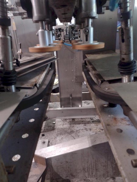 Pack West 120 Inline Capper with #7+2 Vertical Cap Elevator – Complete Automatic Bottle Capping System