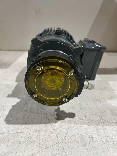 GROSSENBACHER APPARATEBAU AG GKNF 80L-2B-u/S  DC MOTOR 4000 RPM NEW