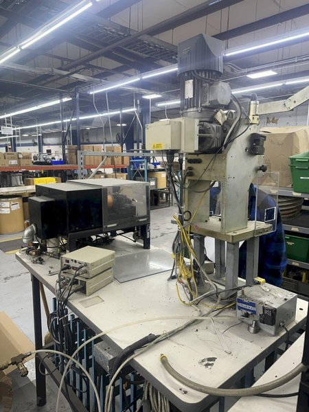 CUSTOM TERMINAL PRESS: STOCK #20104