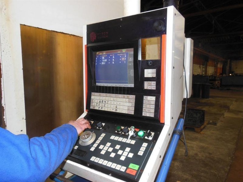 Huron EX10 - X: 1200 - Y: 700 - Z: 600mm