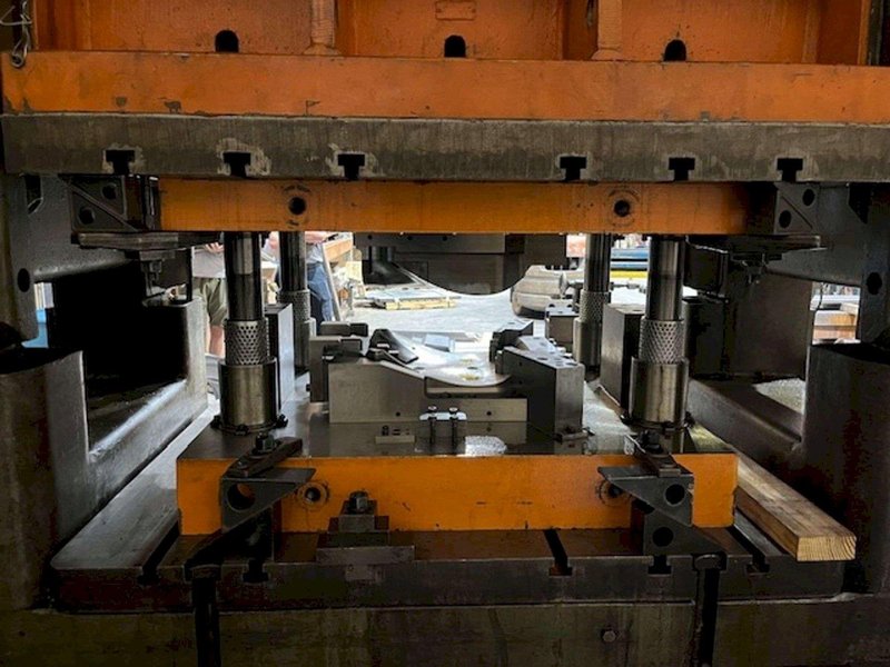 250 TON DANLY MODEL #H2-250-48-36 STRIGHT SIDE PRESS: STOCK #21267