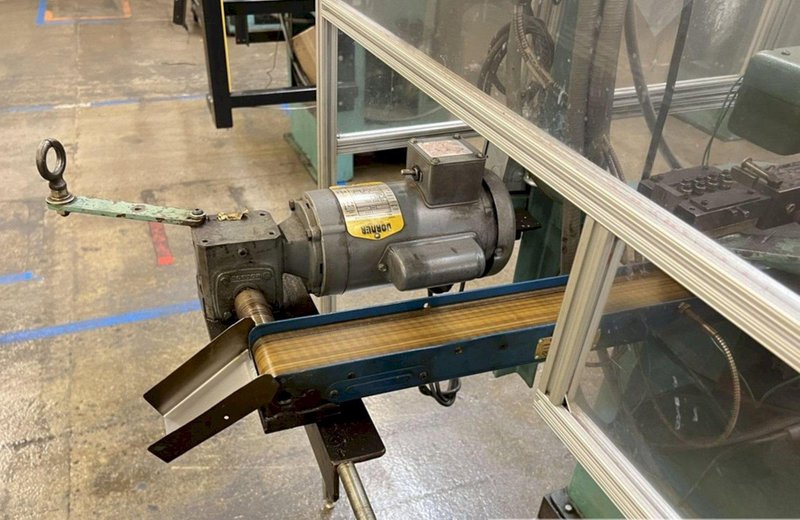 Nilson Model #S-00 4-Slide Wire Forming Machine