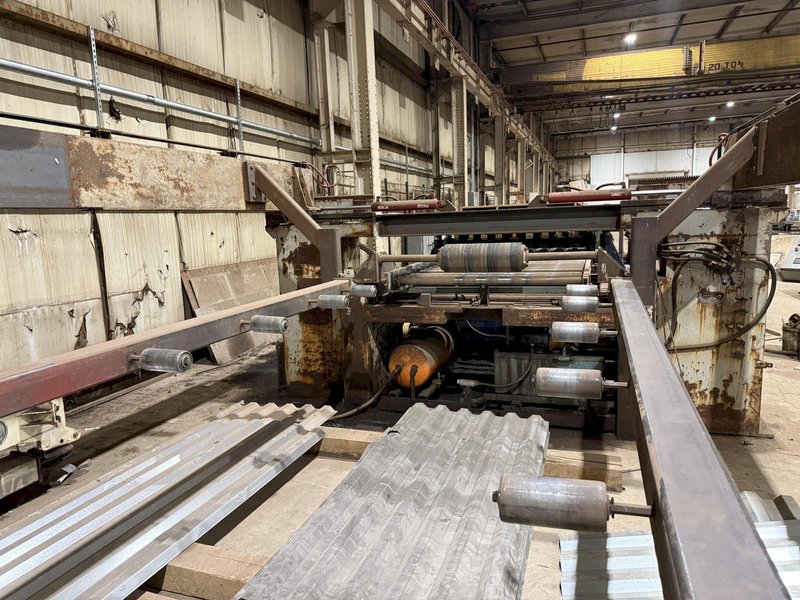 36&quot; HI-RIB (7.2 TYPE) PANEL RAFTED ROLLFORMER LINE;  INCLUDES UNCOILER, FLYING SHEAR &amp; STACKER: YOBRO #24156