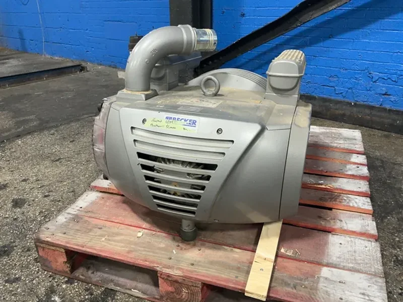 BECKER 5.5 / 6.4 KW ROTARY VANE VACUUM PUMP  -  VTLF2.250/0-79