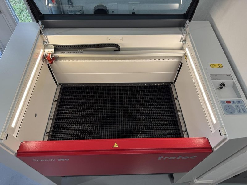 80 Watt Trotec Speedy 360  CO2 Laser Engraver, 2022 – 32″ x 20″ Bed, Dust Collector