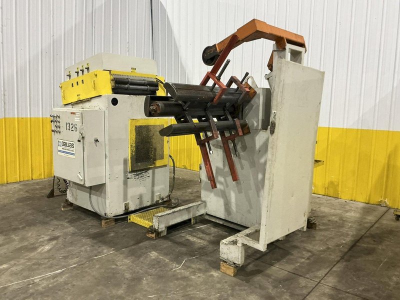 8,000 LBS X 24" X .125" DALLAS UNCOILER COIL REEL, MOTORIZED STRAIGHTENER - FEED LINE: YOBRO #24808