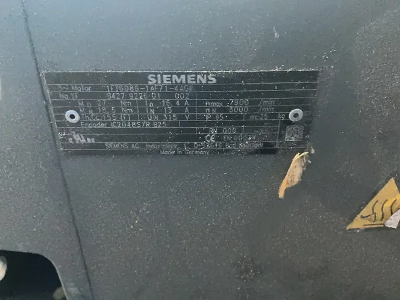 SIEMENS 18.5 NM SYNCHRONOUS AC SERVO MOTOR  -  1FT6086-1AF71-4AG1