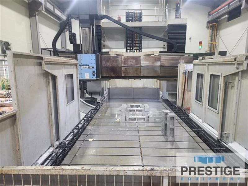 Doosan DCM 3250F Double Column Machining Center