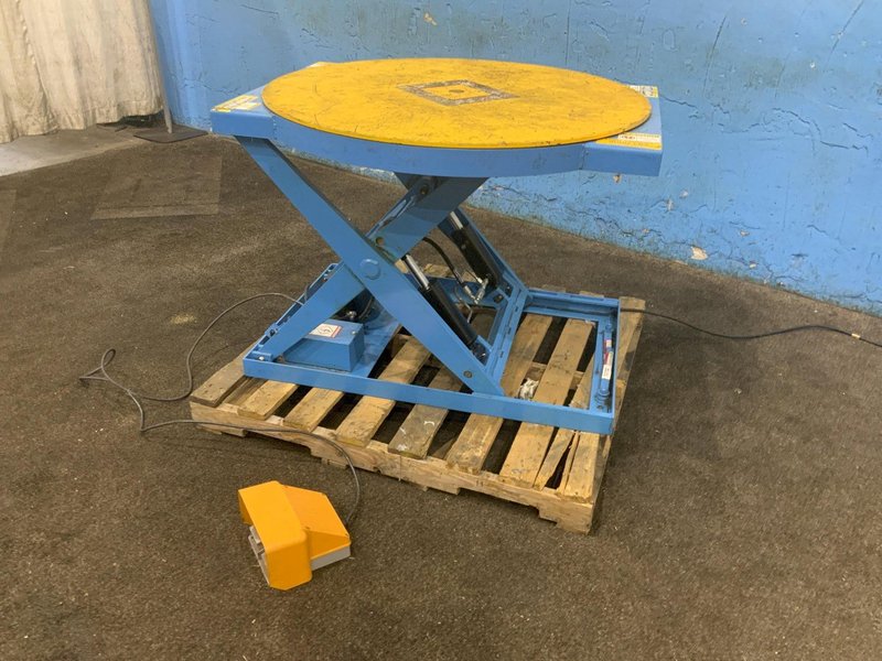 3,000 LBS RTMX-30 HYDRAULIC SCISSOR LIFT TABLE: STOCK #80823