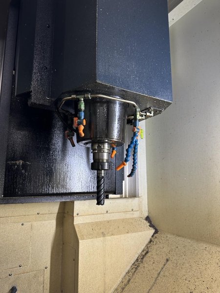 Makino F5 CNC Vertical Machining Center, 2021