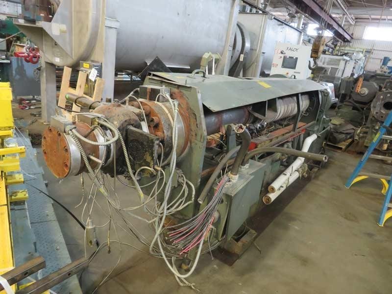3.5″ 32:1 L/D Egan Extruder, 150HP