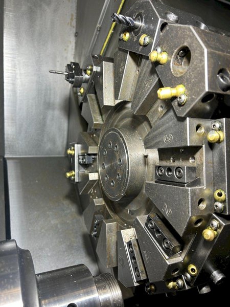 Haas ST-10 CNC Turning Center – Lathe W/ Bar Feeder