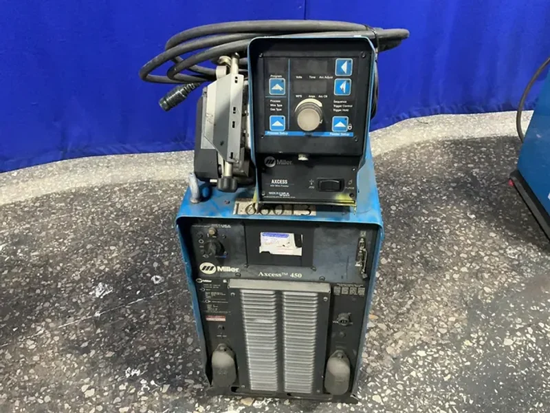 Miller  450 A Welder  - Axcess 450