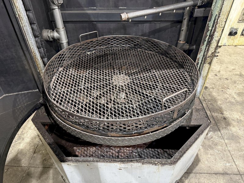 40&quot; X 40&quot; BETTER ENGINEERING MODEL #F-4000-P CABINET ROTARY TURNTABLE PARTS WASHER: YOBRO #24053