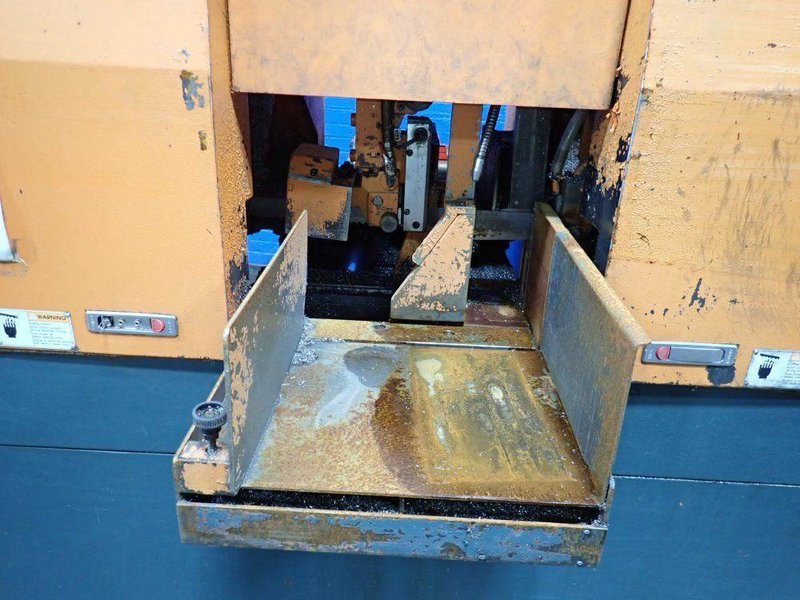 COSEN MACHINERY INDUSTRIAL CO 10" X 11" HORIZONTAL BAND SAW  -  C2
