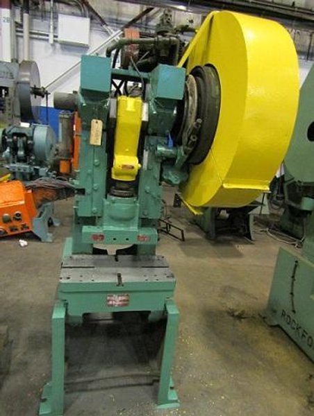 40 TON ROCKFORD MODEL #40-W OPEN BACK INCLINABLE SINGLE CRANK PRESS