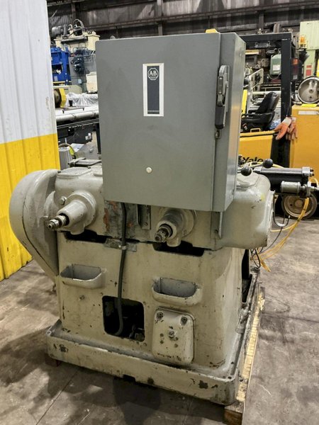 2 SPINDLE x 1.25" LANDIS THREADER / THREADING MACHINE: YOBRO #24699