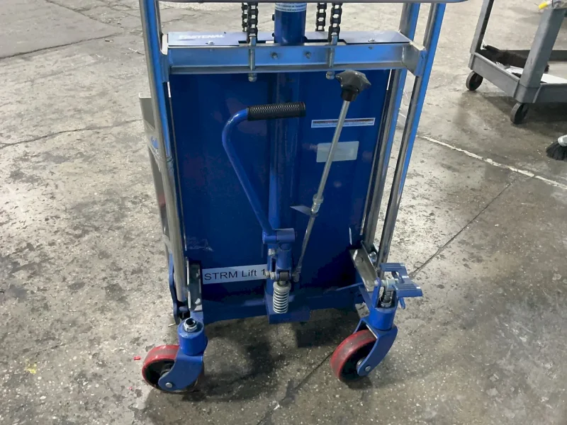 VESTIL 880 LBS LIFT CART  -  HYD-10