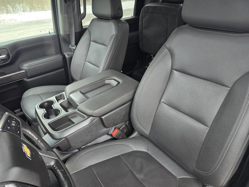 Chevrolet Silverado 2500HD LTZ Crew Cab 4×4, 2023 – 6.6L Duramax Diesel | 61,218 Miles