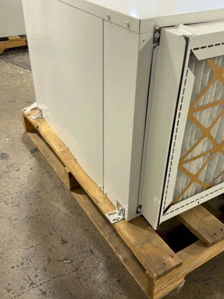 BOSCH WATER SOURCE HEAT PUMP   -  SM060-1AHX-XLSATA-CHTX