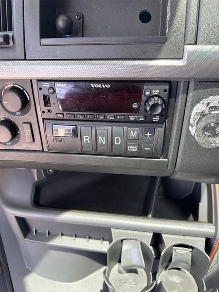 2022 Volvo VNL64T 760 4V4NC9EH9NN602667