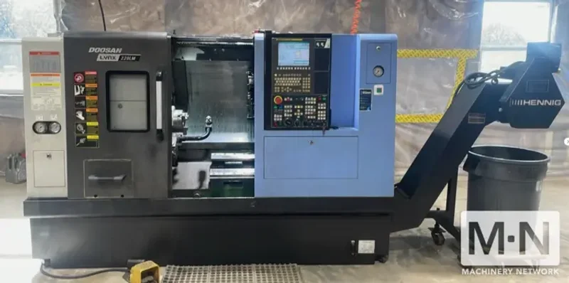 Doosan Lynx 220LM CNC Lathe, 2015