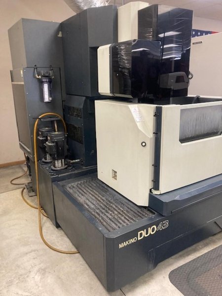 Makino Duo43 CNC Wire Type EDM, MGW-S6 Control, 34.25" x 29.72" Tank- Auction Item