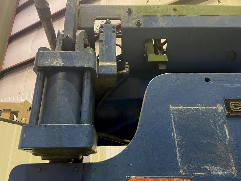 135 TON X 8' CINCINNATI MODEL 135FMX6 HYDRAULIC PRESS BRAKE: STOCK #15770