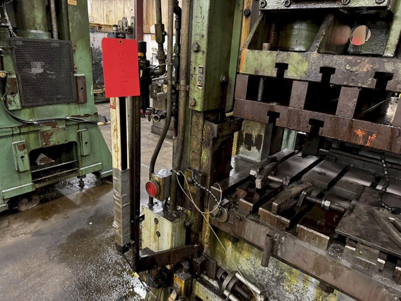 100 TON MINSTER P2-100-42 PIECE MAKER STRAIGHT SIDE HIGH SPEED PRESS. STOCK # 0883325