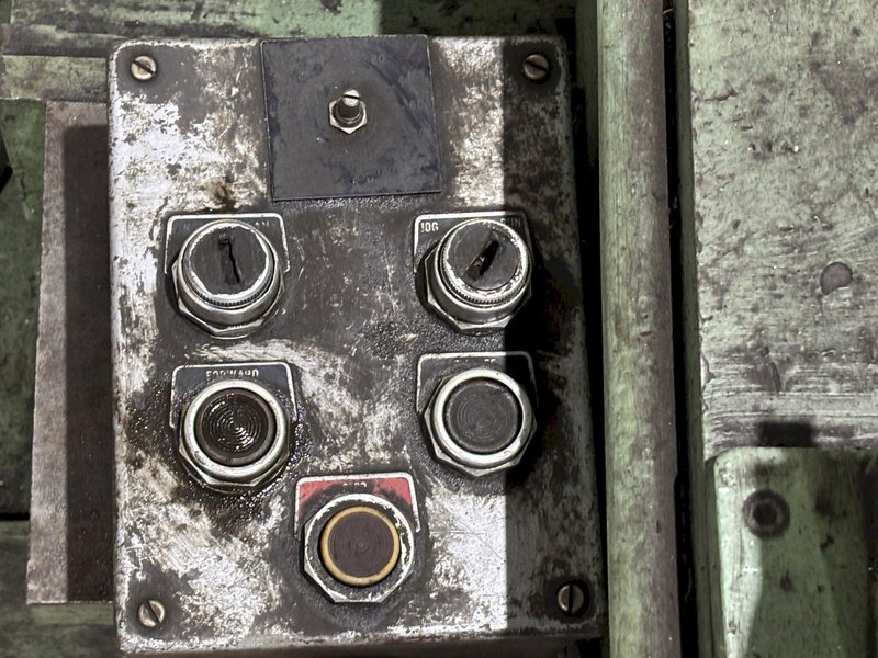 60&quot; X 60&quot; CINCINNATI GILBERT ROTARY TABLE W/ 60&quot; POWER TRAVEL: STOCK #23585