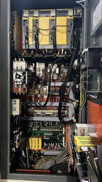 Kitamura MyCenter 3XiF Spark Changer CNC Vertical Mill