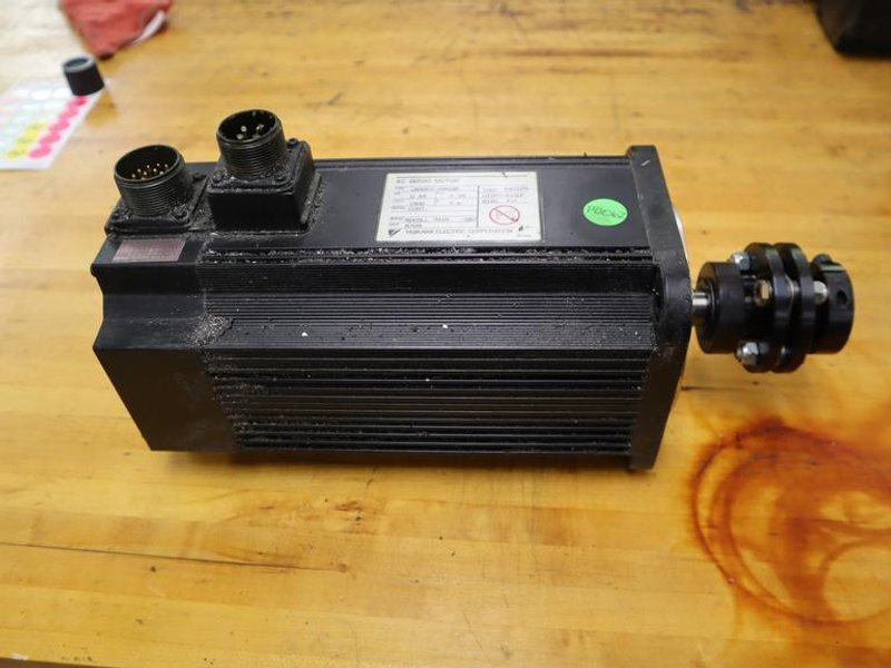 Used Haas Servo Axis Motor Sigma 1- 09 (Long) Part #93-62-0013 (Yaskawa Model USAGED-09A22K)