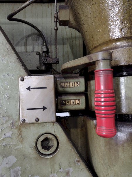 225 TON X 10' CINCINNATI MODEL #9 AUTO CYCLE AIR CLUTCH MECHANICAL PRESS BRAKE: STOCK #21130