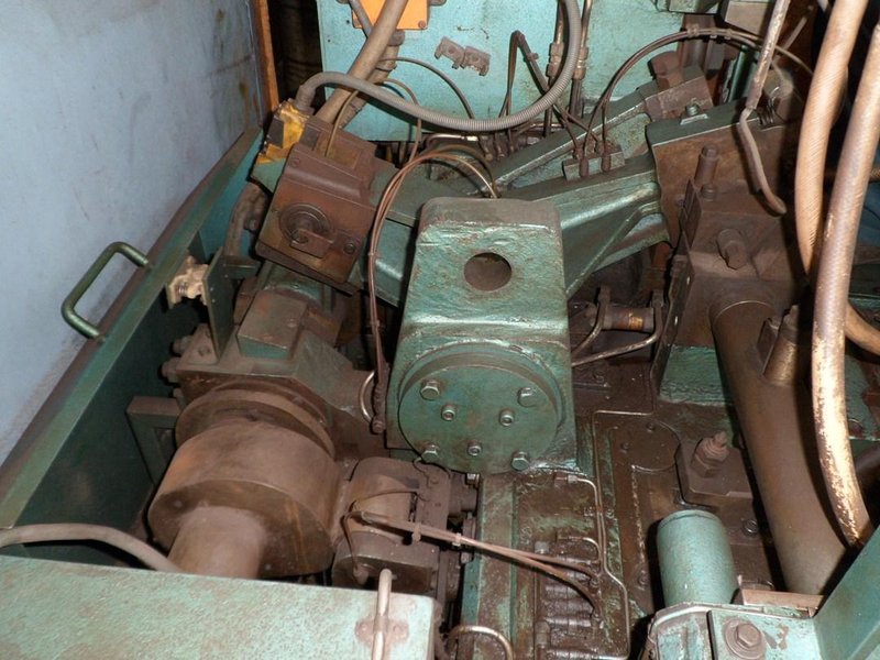 NEDSCHROEF #MW-32, HI-SPEED HOT NUT FORMER