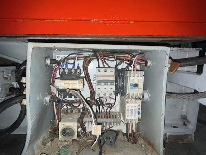 12,000# SOUTHWORTH UPENDER / TIPPER STOCK# 3825