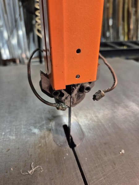 26” x 13” DOALL 2613-v3 VERTICAL BAND SAW-2016