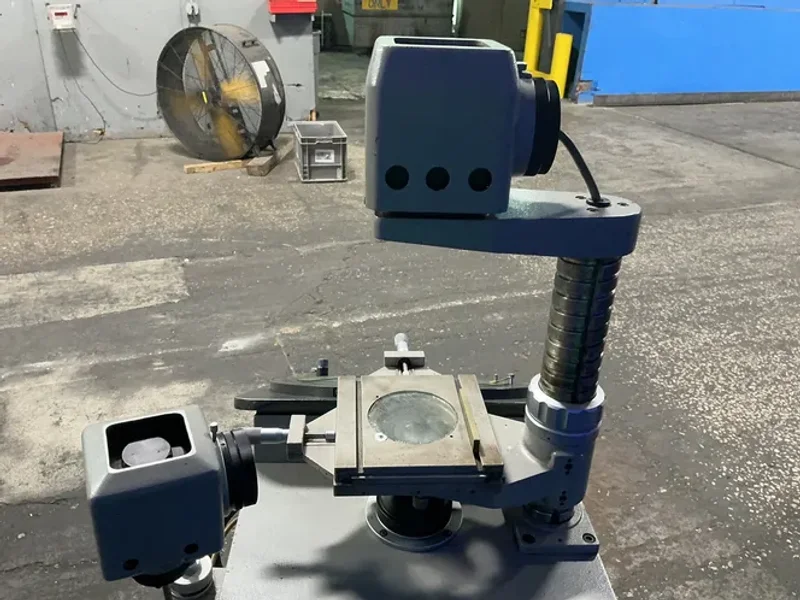 Mitutoyo 14" Optical Comparator - Pv-350