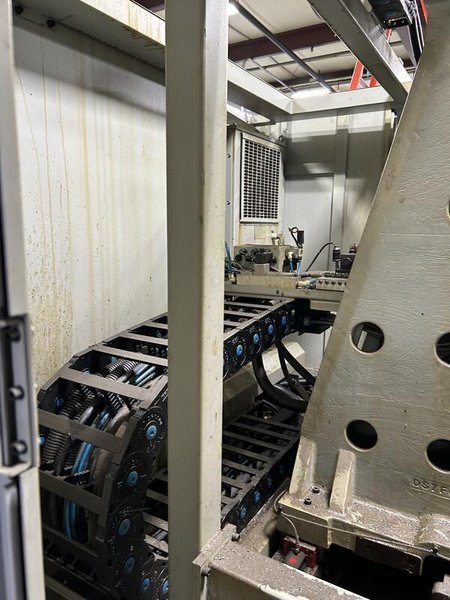 HYUNDAI HS 400 CNC HORIZONTAL MACHINING CENTER