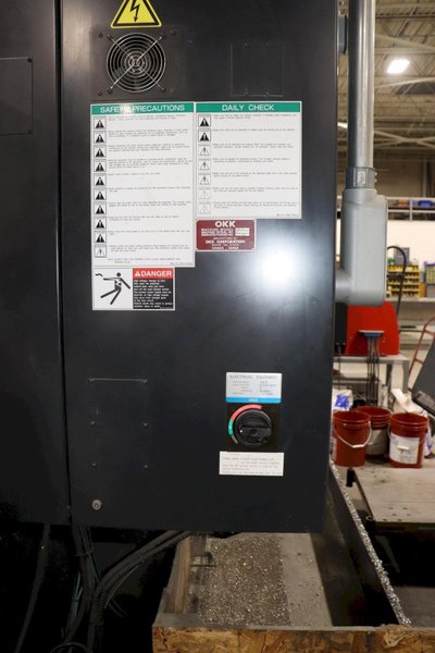 OKK MODEL #VM7III VERTICAL MACHINING CENTER NEOMATIC 635V CONTROL: YOBRO #26184