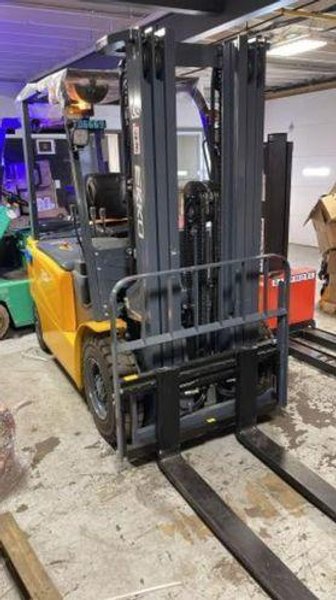 EKKO 4500 LBS 2023 EKKO 4,500LBS ELECTRIC FORKLIFT  -  EK20GS