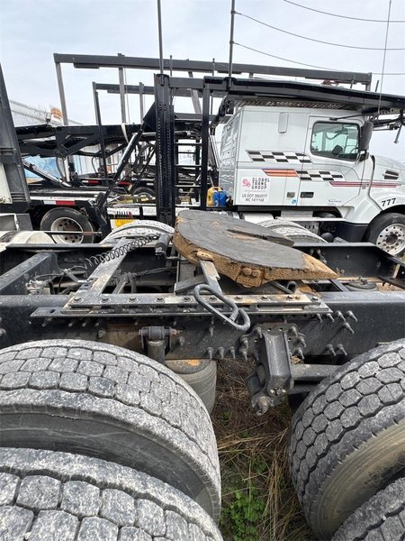 2022 Volvo VNL64T 760 4V4NC9EH7NN602666