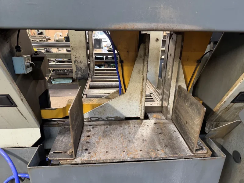 Used 2006 Hyd-Mech 22" x 22" automatic dual column horizontal bandsaw model H-22A