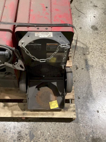 LINCOLN ELECTRIC POWER MIG 300 WELDER USED