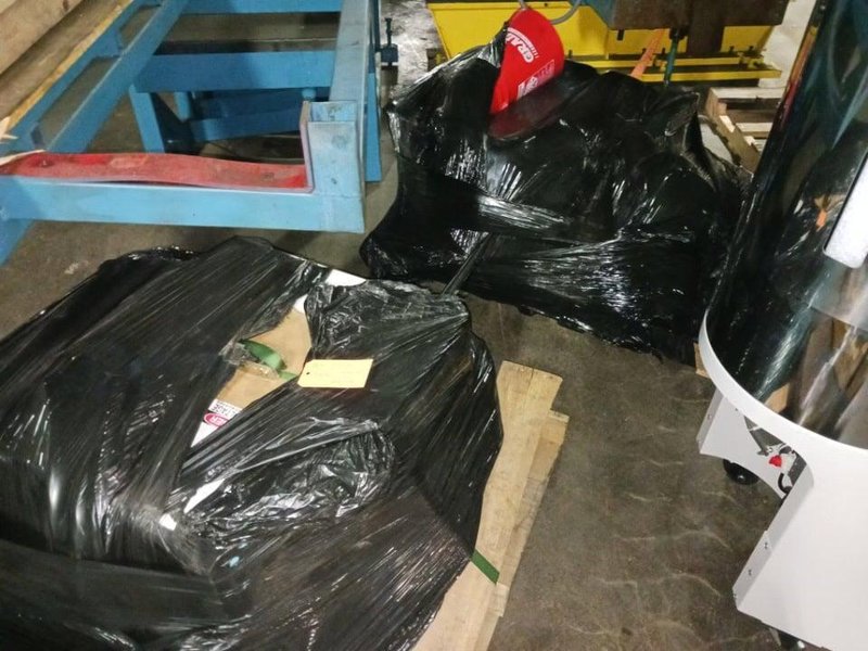 224 Ton Nissei DCX200III-25A Molding Machine – 2023 – Includes Chiller, Dryer, Temp Controller &amp; Granulator