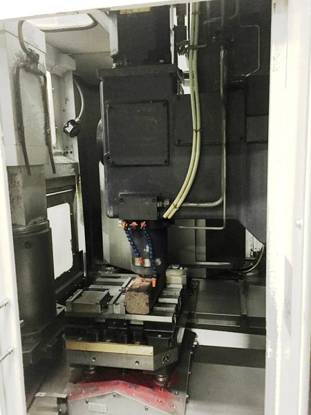 ENSHU MODEL EV450 3-AXIS VERTICAL MACHINING CENTER