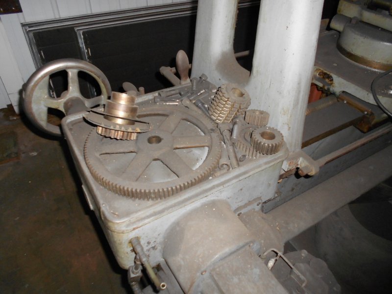 Barber  Coleman, 16-56, Horizontal, Double Thread Index Worm
Gear Hobber
