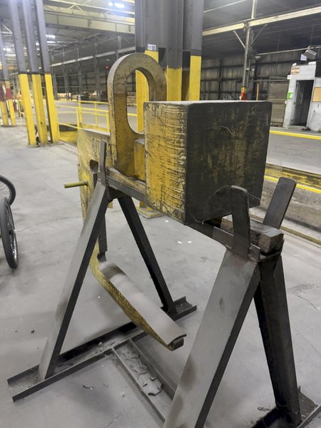 10 TON X 36" CALDWELL MODEL #82-10-36 COIL LIFT C HOOK : YOBRO #25229