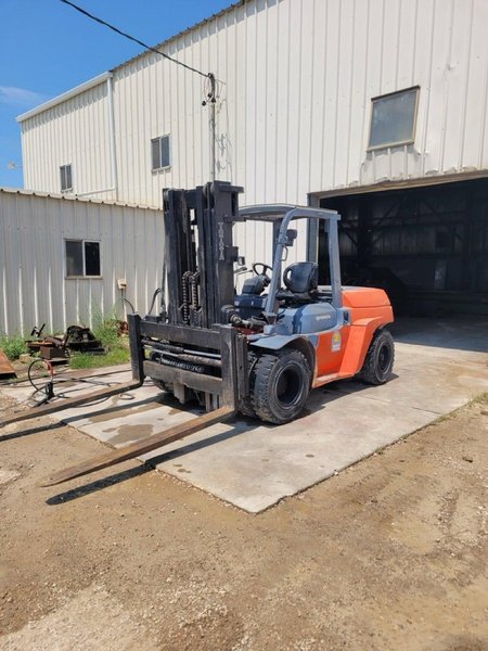 Toyota 8FDU70 Diesel Forklift, 2007